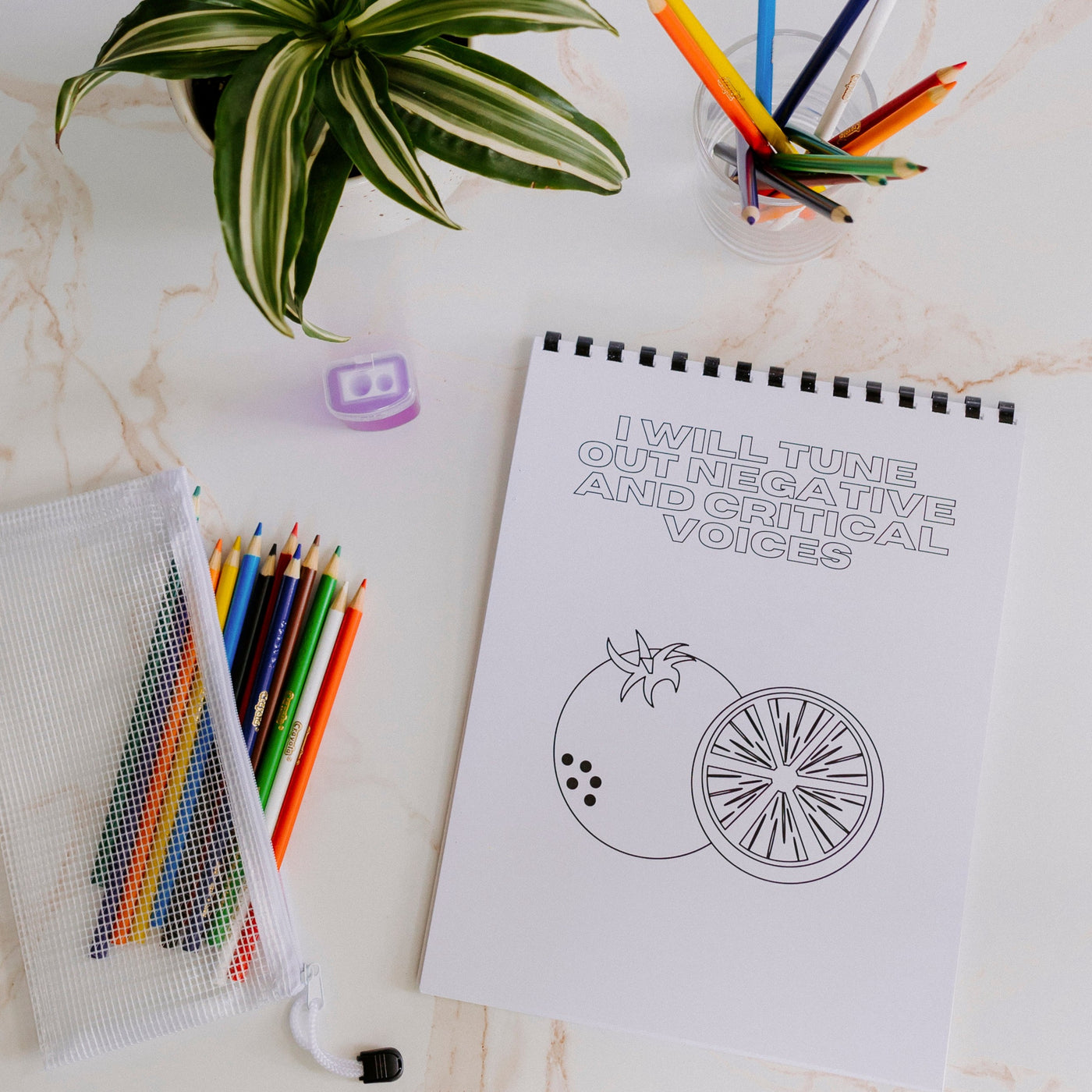 Mamas Affirmation Coloring Book | Colored pencil & pouch set